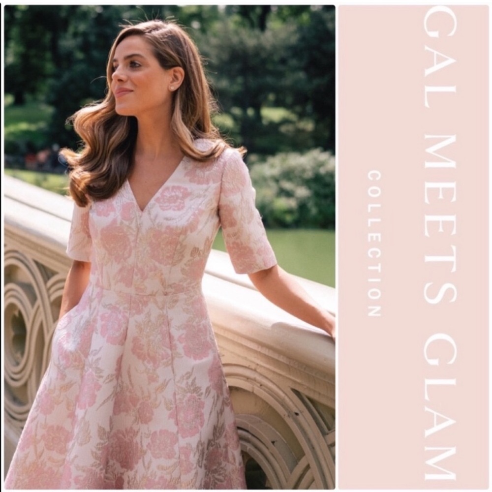 Gal meets glam pink jacquard dress - Picture 2 of 7